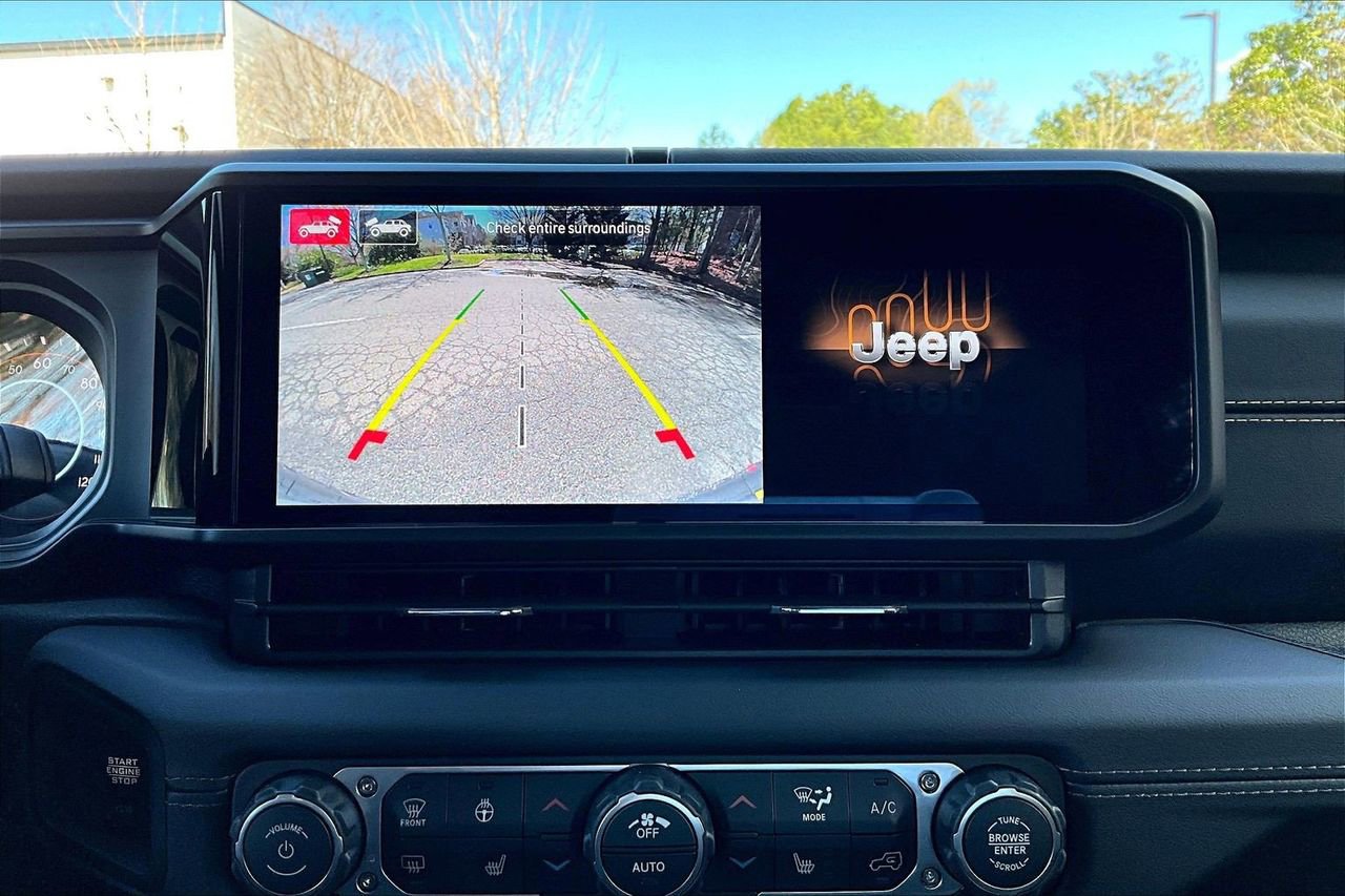 New 2026 Jeep Wrangler Sahara AWD/4WD image 15