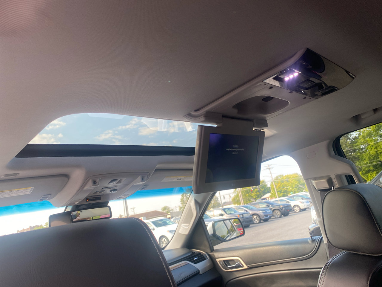 Used 2015 GMC Yukon Denali w/ Touring Package image 22