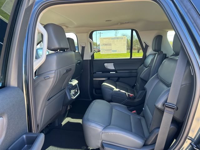 New 2026 Ford Expedition Active RWD image 18