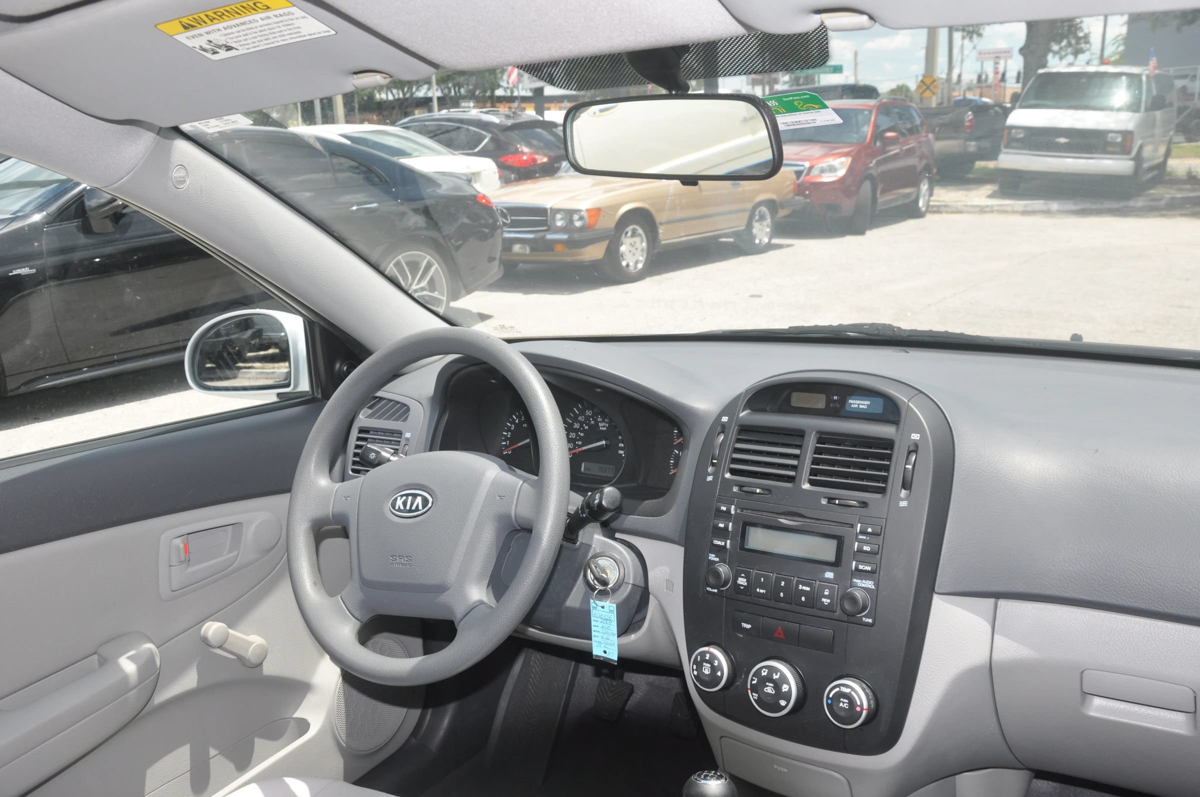 Used 2009 Kia Spectra LX FWD image 27