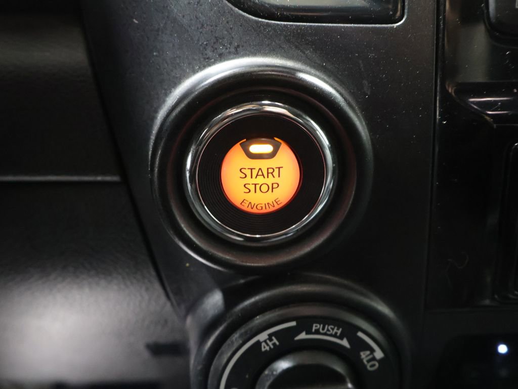 Used 2023 Nissan Titan PRO-4X image 25