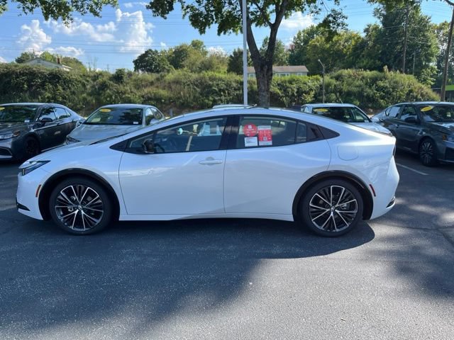 New 2027 Toyota Prius Limited w/ Limited Premium Package FWD image 12