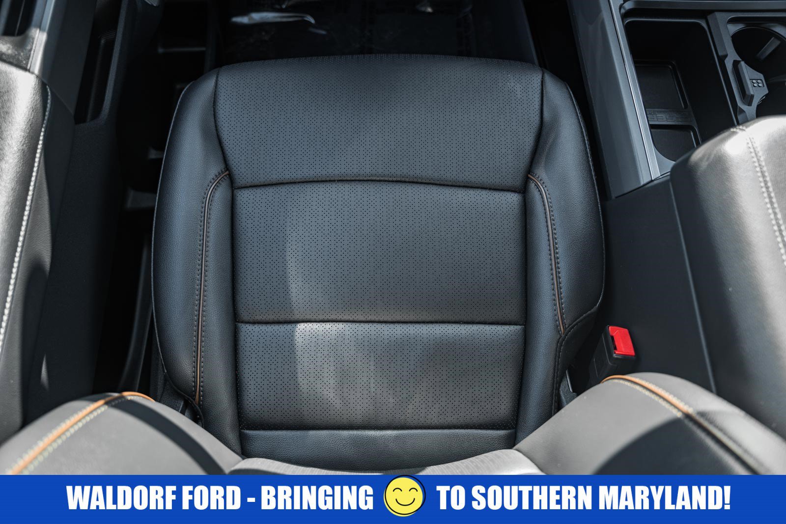 Used 2025 Ford F350 Lariat w/ Chrome Package image 40