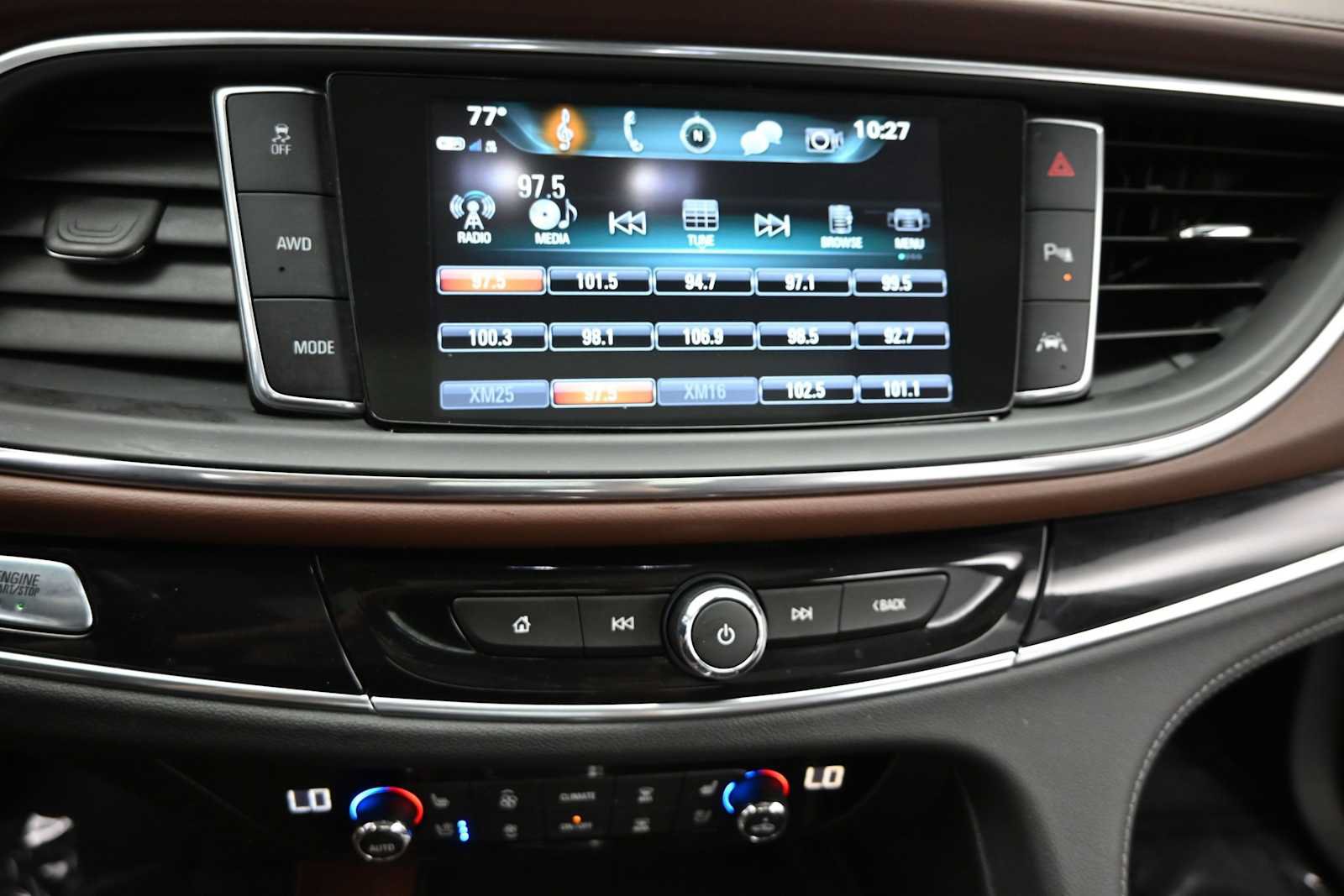 Used 2019 Buick Enclave Avenir w/ Avenir Technology Package AWD/4WD image 20