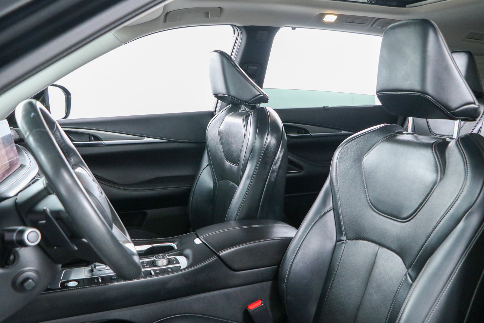 Used 2023 INFINITI QX60 Luxe w/ Cargo Package FWD image 24