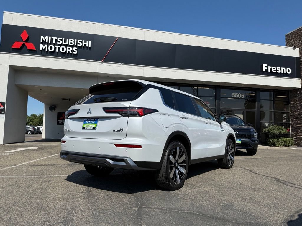 New 2026 Mitsubishi Outlander SE AWD/4WD image 9