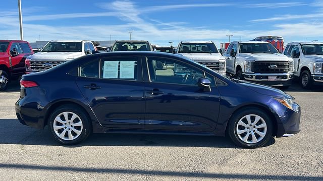 Used 2023 Toyota Corolla LE FWD image 2