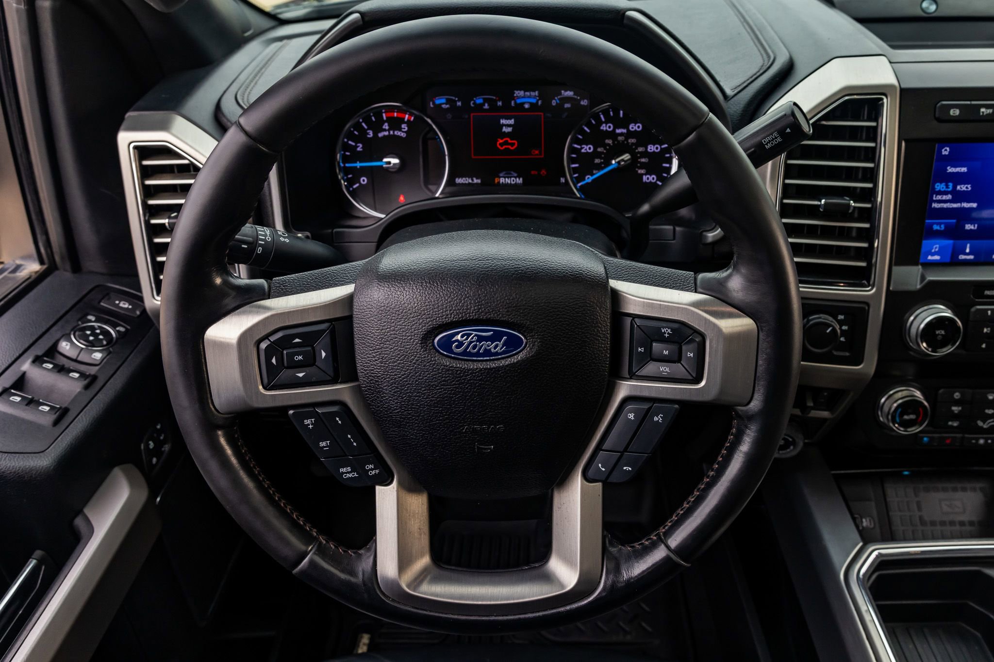 Used 2021 Ford F250 Platinum w/ FX4 Off-Road Package AWD/4WD image 34