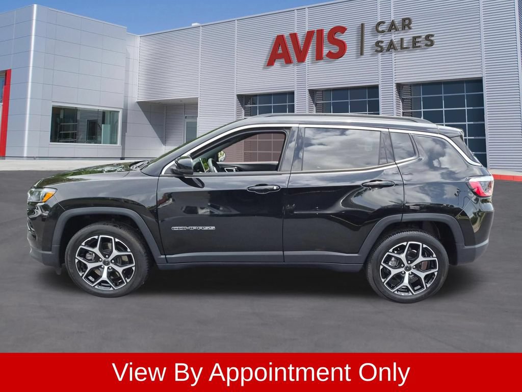 Used 2025 Jeep Compass Limited AWD/4WD image 10
