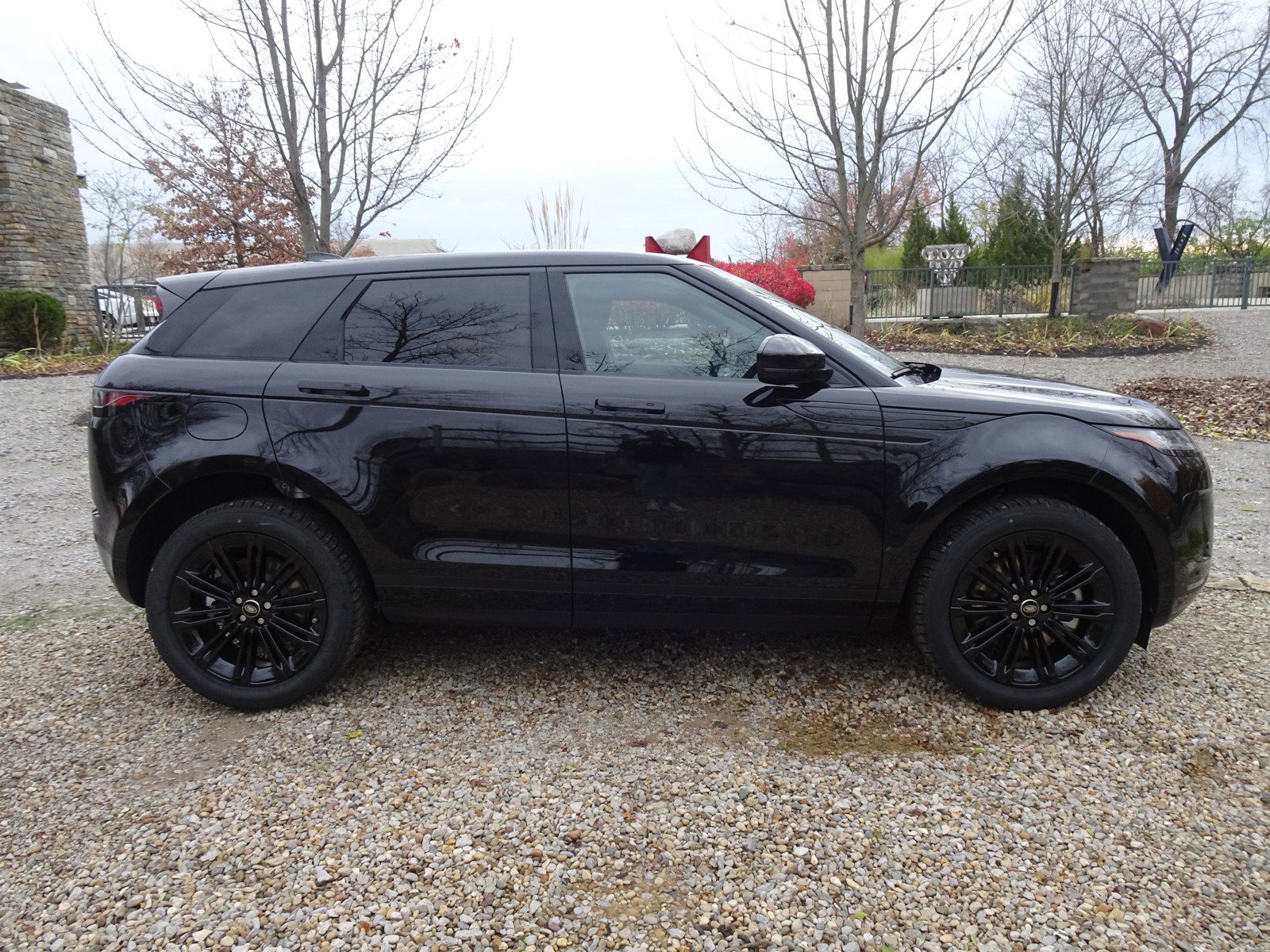 New 2025 Land Rover Range Rover Evoque S image 7