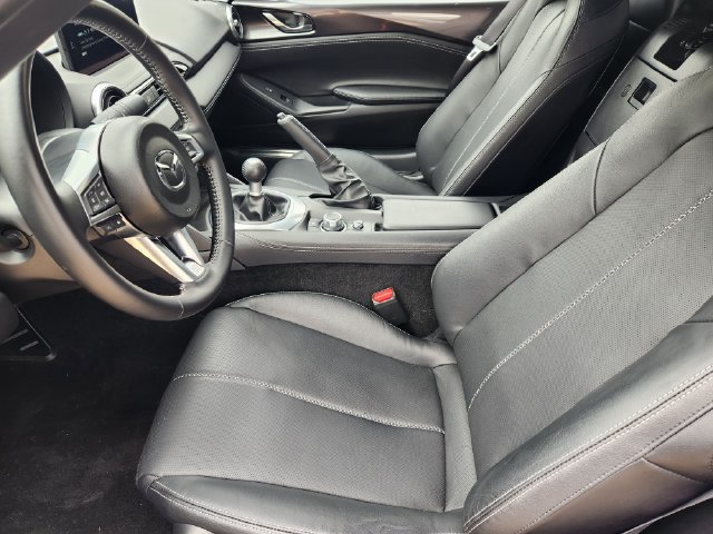 Used 2025 MAZDA MX-5 Miata Grand Touring RWD image 4