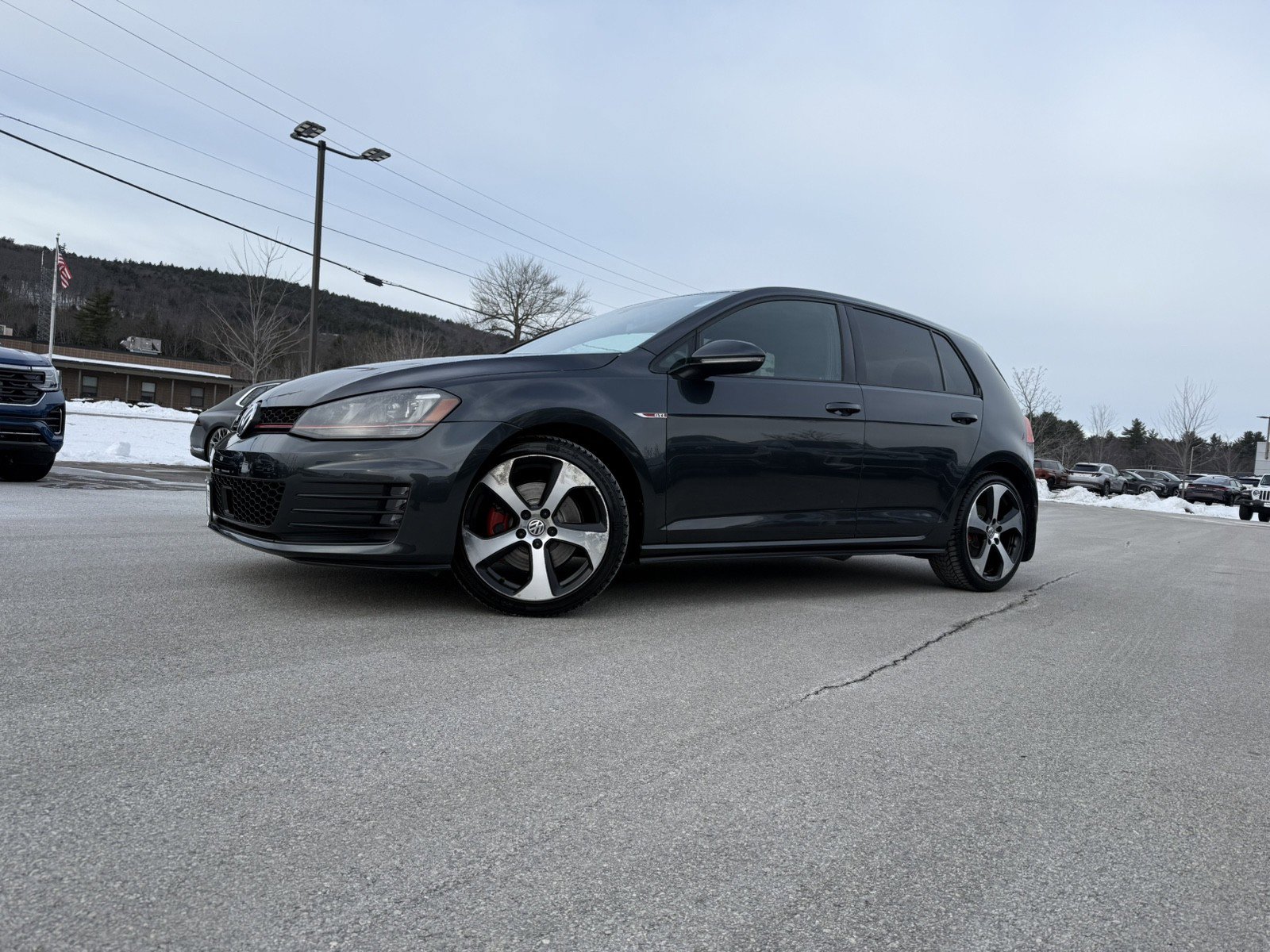 Used 2015 Volkswagen GTI SE w/ Lighting Package (SEL) image 1
