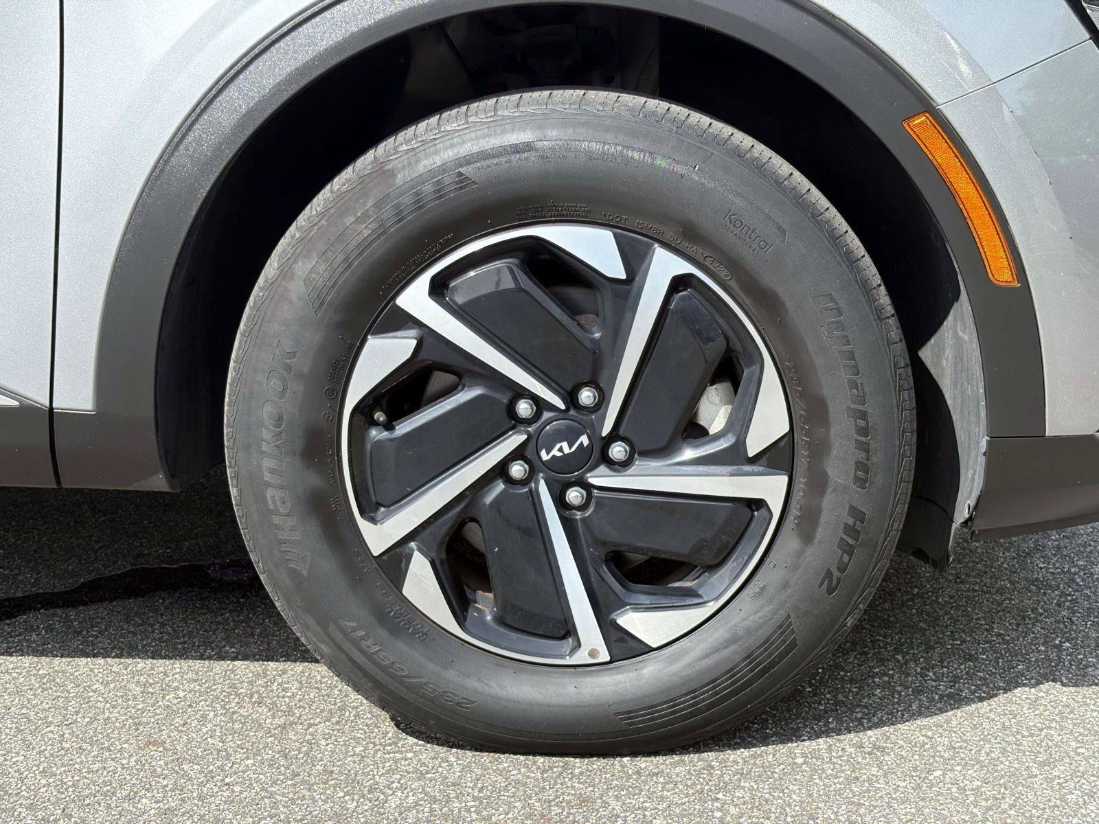 Certified 2023 Kia Sportage LX AWD/4WD image 31