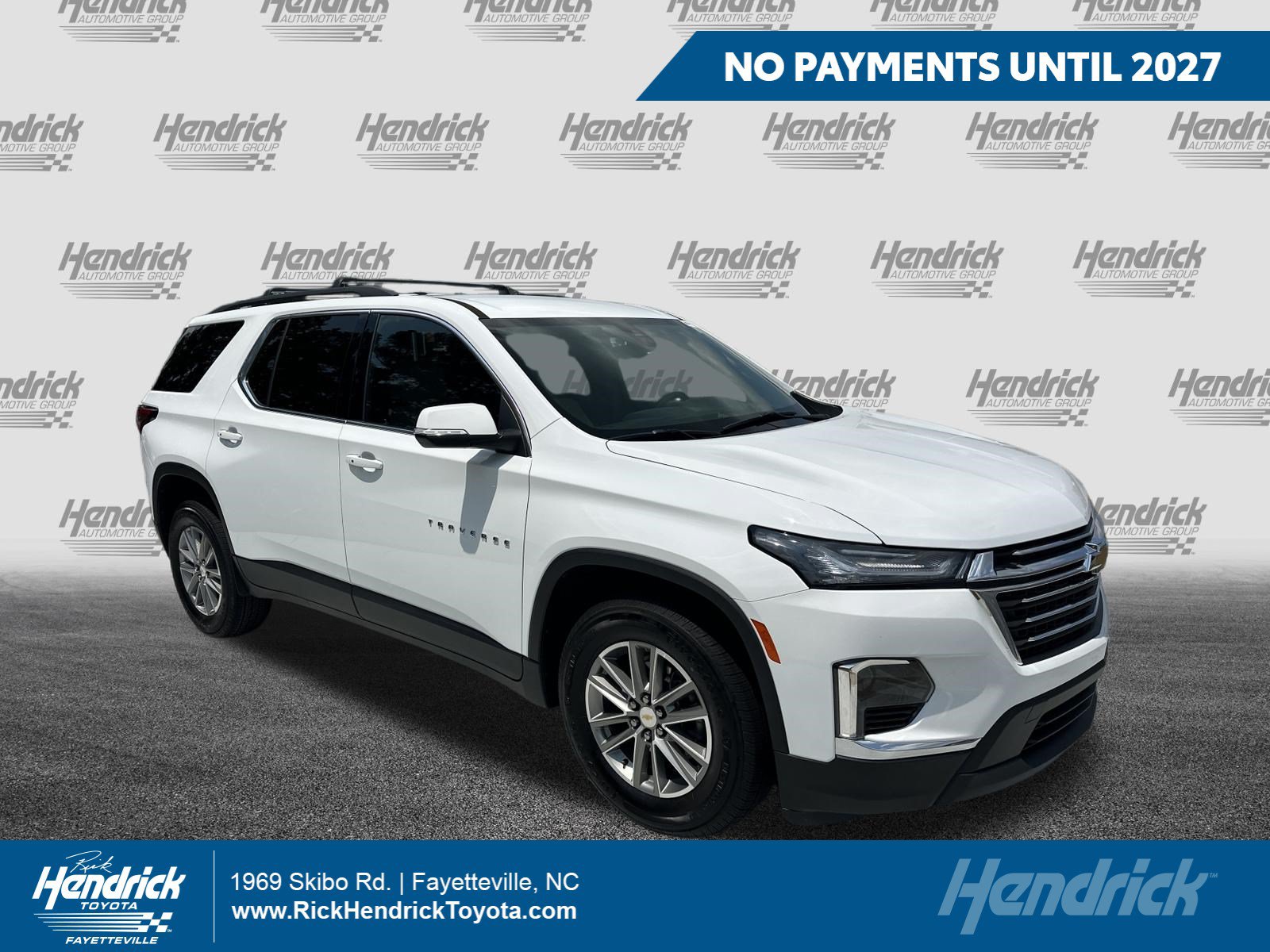 Used 2023 Chevrolet Traverse LT