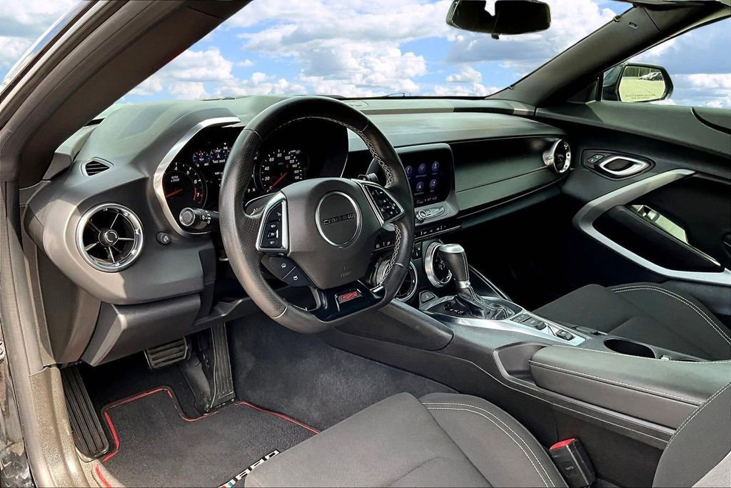 Used 2022 Chevrolet Camaro SS image 17