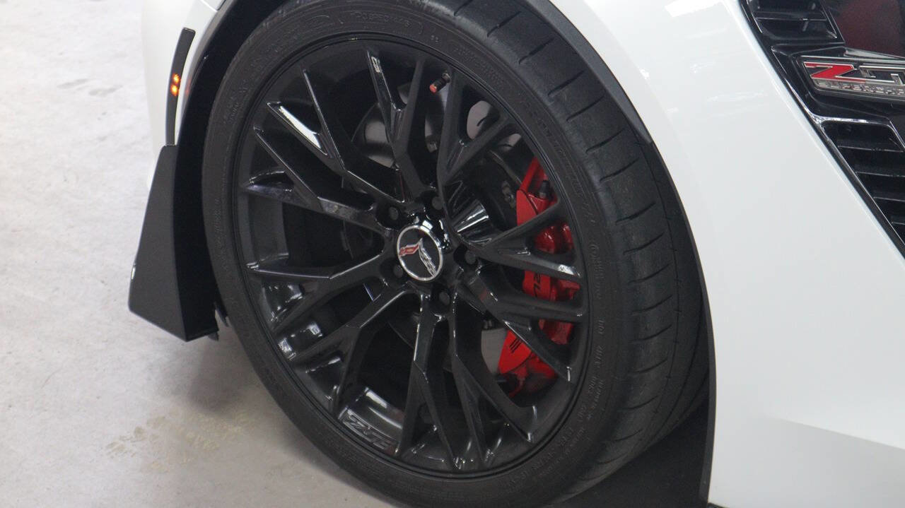 Used 2019 Chevrolet Corvette Z06 RWD image 8