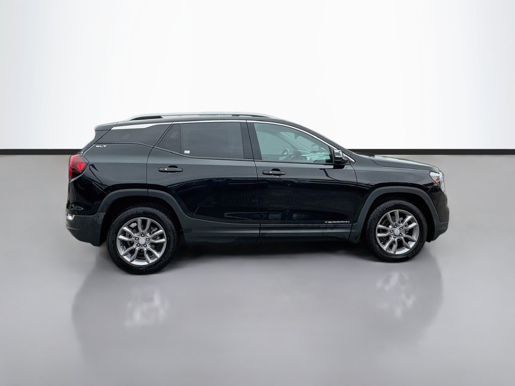 Used 2023 GMC Terrain SLT AWD/4WD image 4