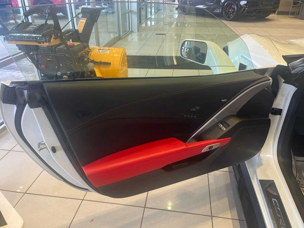 Used 2017 Chevrolet Corvette Grand Sport image 9