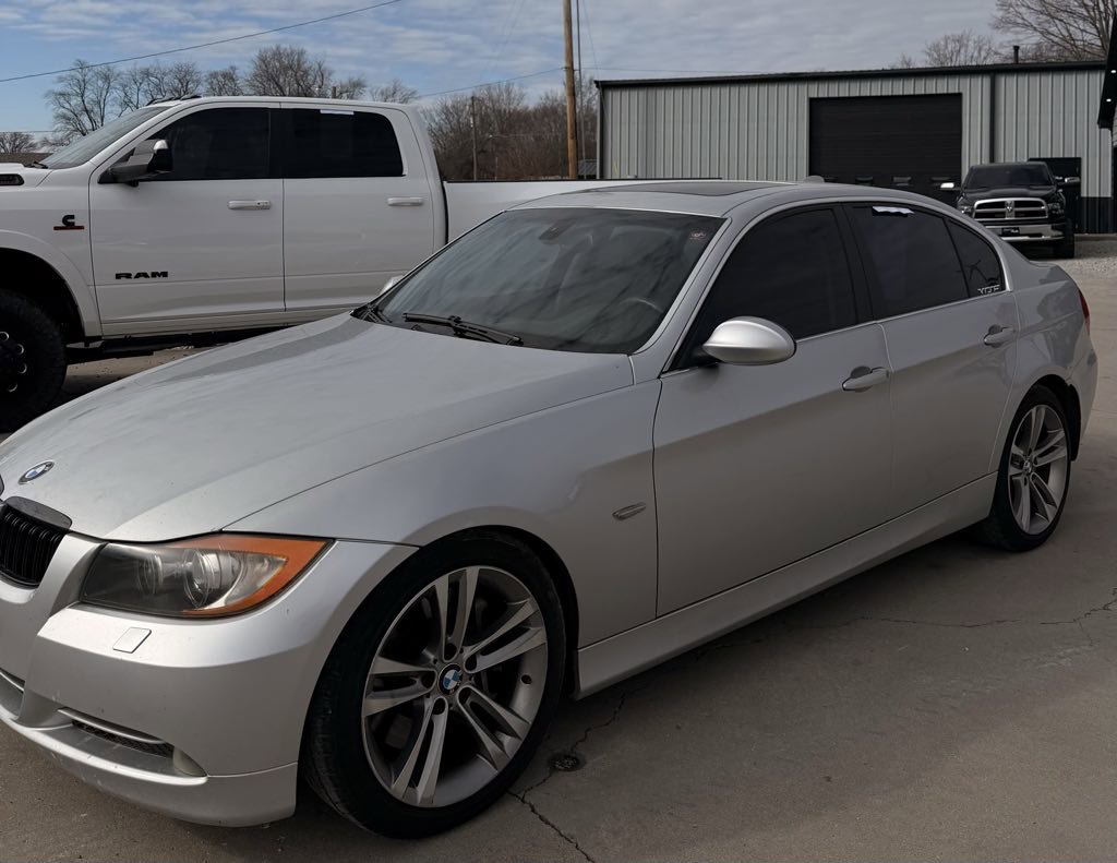 Used 2008 BMW 335i Sedan image 2