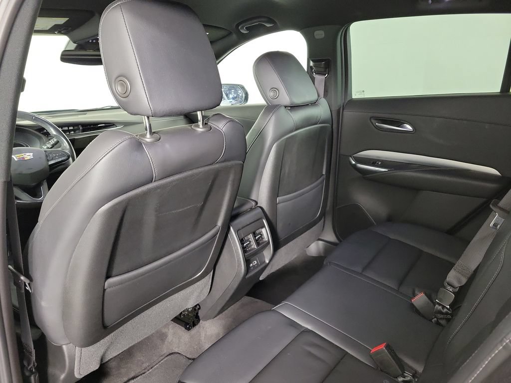 Used 2023 Cadillac XT4 Premium Luxury FWD image 12