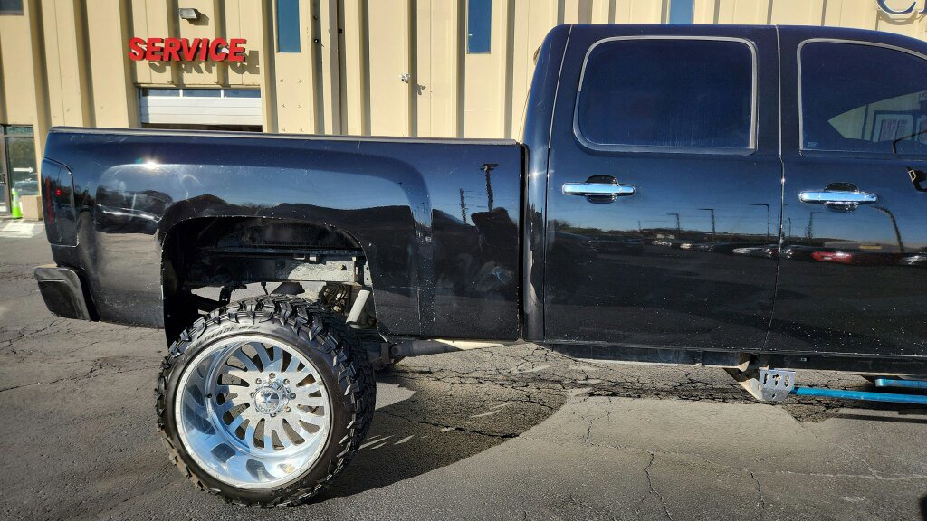 Used 2012 Chevrolet Silverado 2500 LT w/ Texas Edition image 26