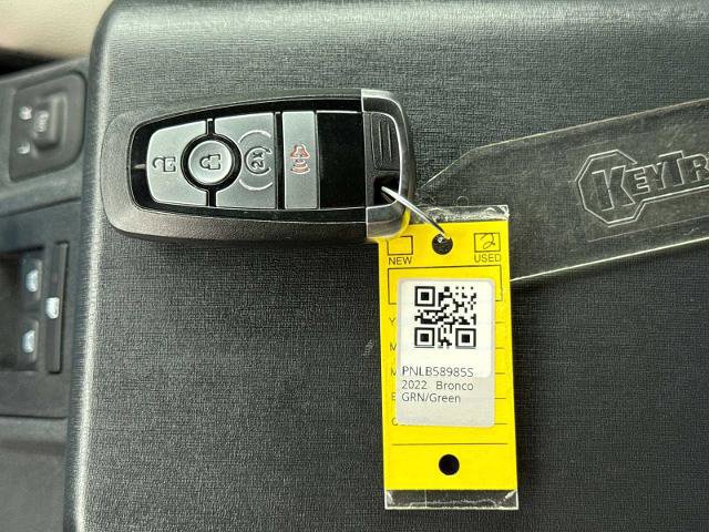 Certified 2022 Ford Bronco Wildtrak AWD/4WD image 34