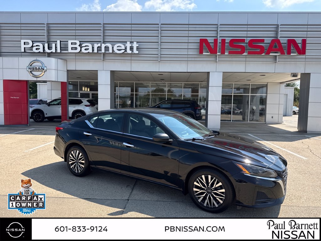 Used 2024 Nissan Altima 2.5 SV