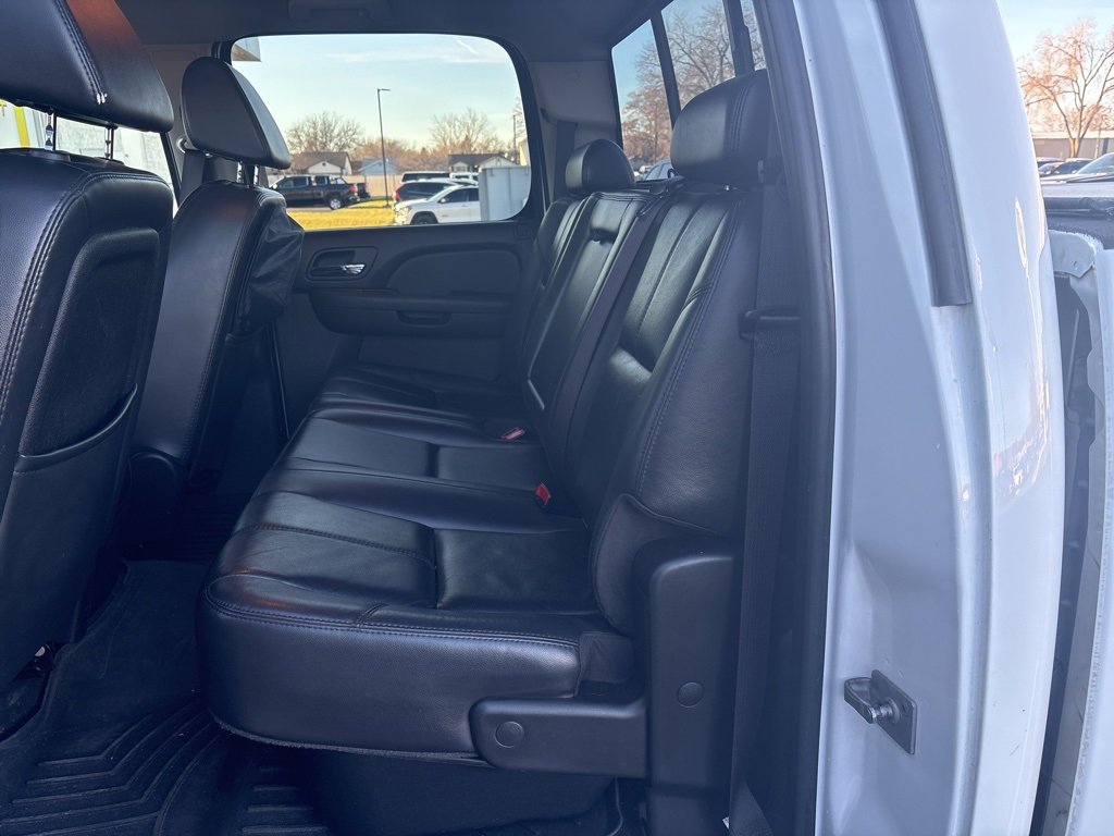 Used 2007 Chevrolet Silverado 2500 LTZ w/ Suspension Package, Off-Road image 10