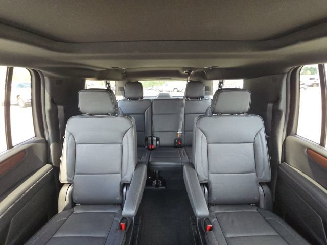 Used 2026 GMC Yukon XL Denali w/ Sun & Power Step Package AWD/4WD image 20