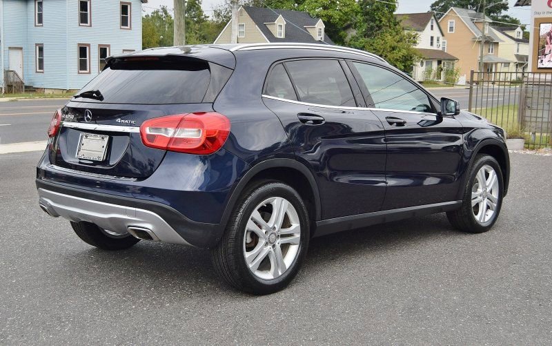Used 2017 Mercedes-Benz GLA 250 4MATIC image 8