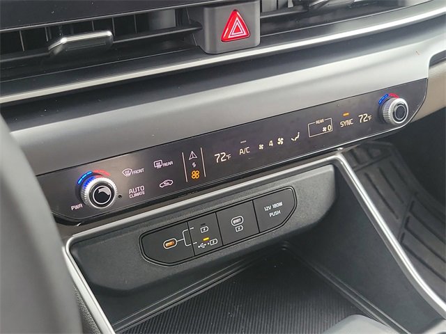 Certified 2025 Kia Carnival LXS image 18