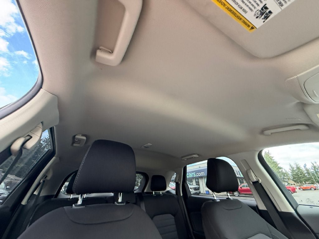 Used 2024 Ford Edge SE w/ Black Appearance Package AWD/4WD image 28