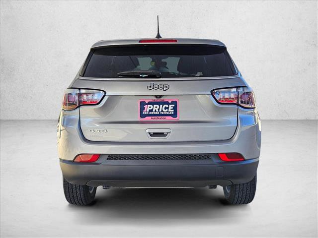 Used 2023 Jeep Compass Sport image 6