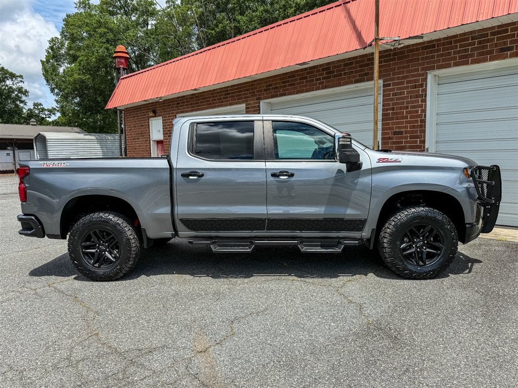 Used 2021 Chevrolet Silverado 1500 LT Trail Boss w/ Bed Protection Package AWD/4WD image 28