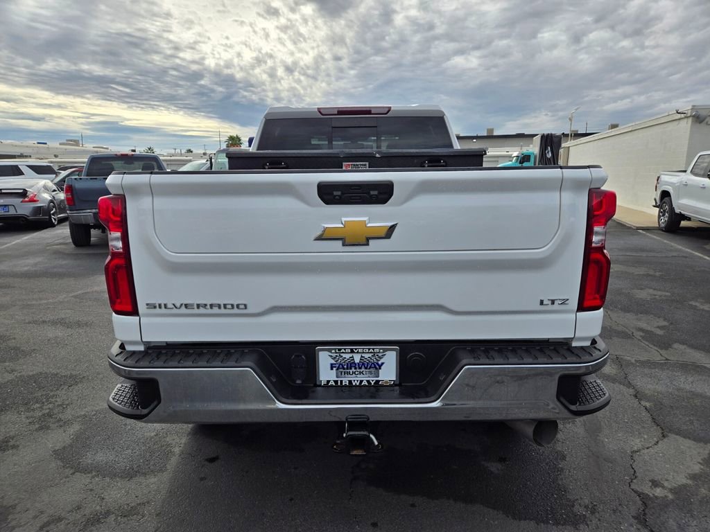 Used 2023 Chevrolet Silverado 2500 LTZ image 5