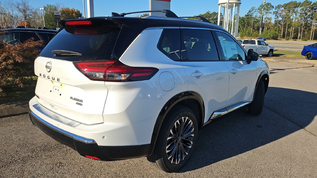 New 2026 Nissan Rogue Platinum AWD/4WD image 3