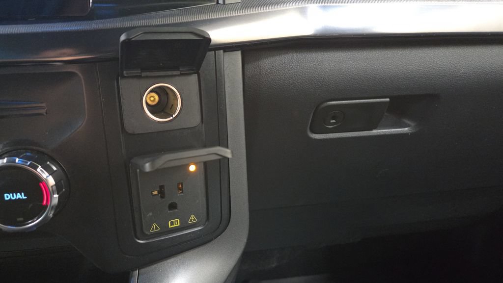 Used 2024 Ford F150 Lariat AWD/4WD image 19