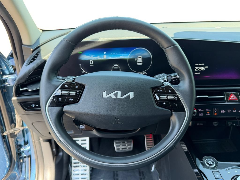 Certified 2023 Kia Niro Wave w/ Wave Preserve Package FWD image 18