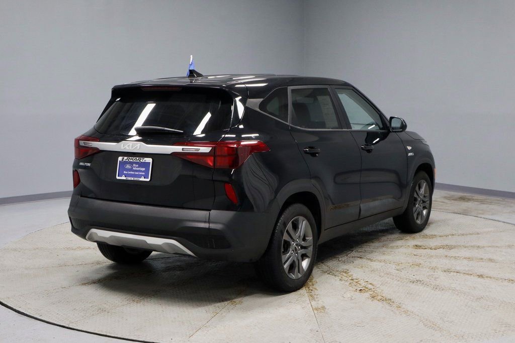 Used 2023 Kia Seltos LX image 11