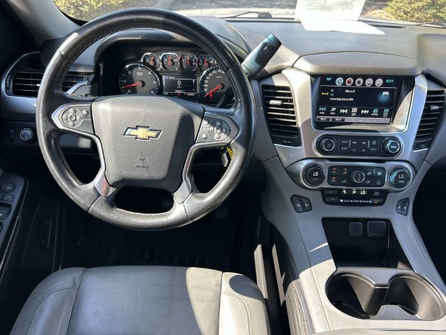 Used 2016 Chevrolet Suburban LT RWD image 14