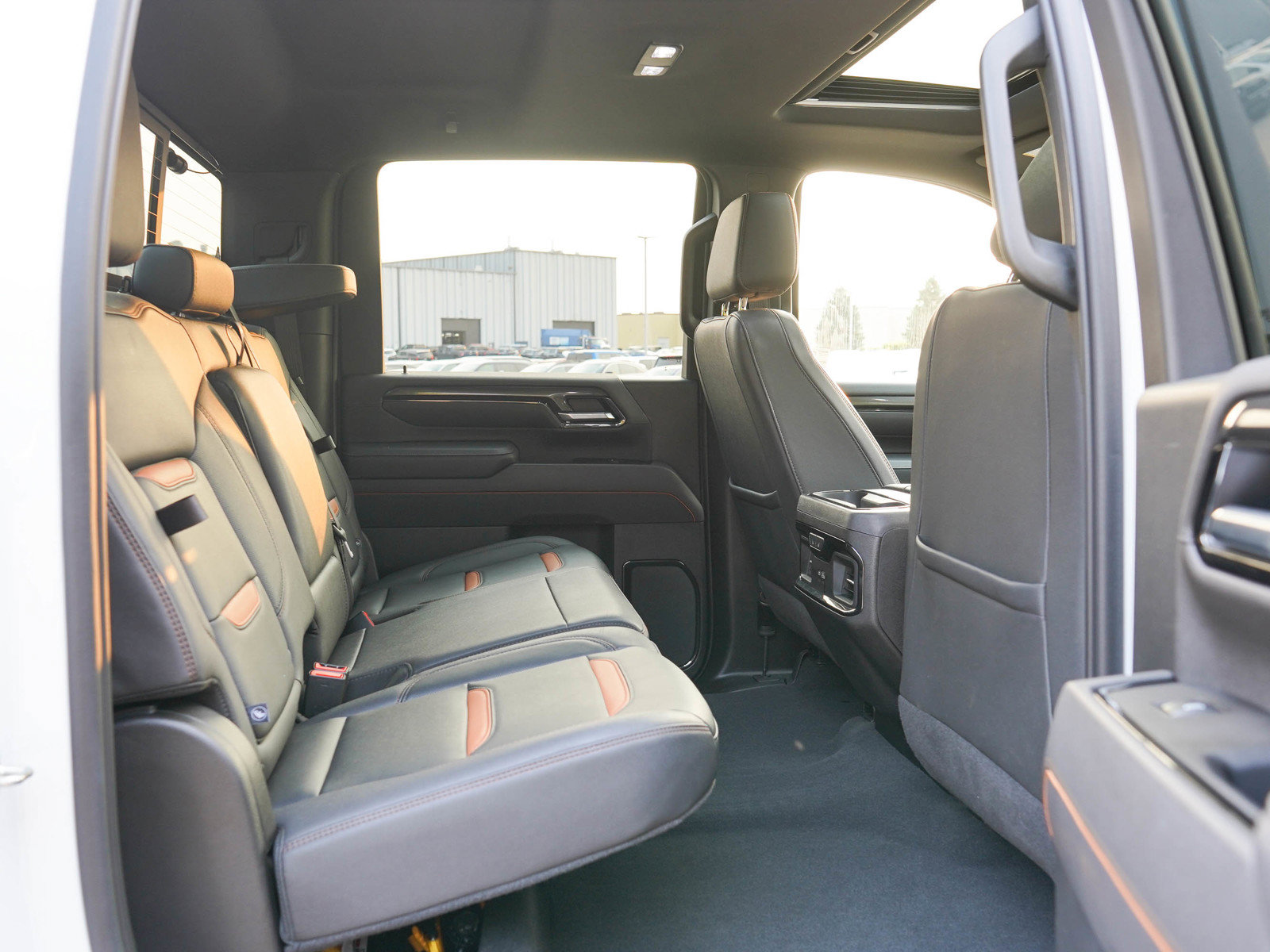 Used 2025 GMC Sierra 3500 AT4 w/ AT4 Premium Plus Package AWD/4WD image 14