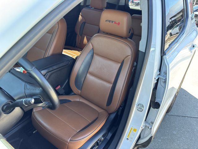 Used 2020 GMC Acadia AT4 w/ Driver Alert Package II AWD/4WD image 25