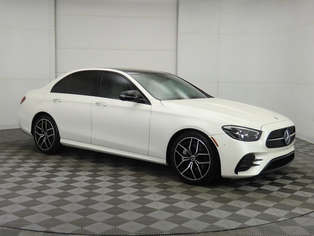 Used 2023 Mercedes-Benz E 350 Sedan image 3