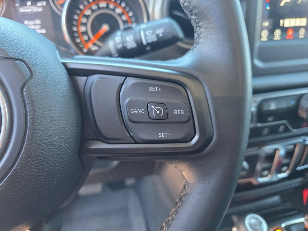 Used 2022 Jeep Wrangler Sport AWD/4WD image 11