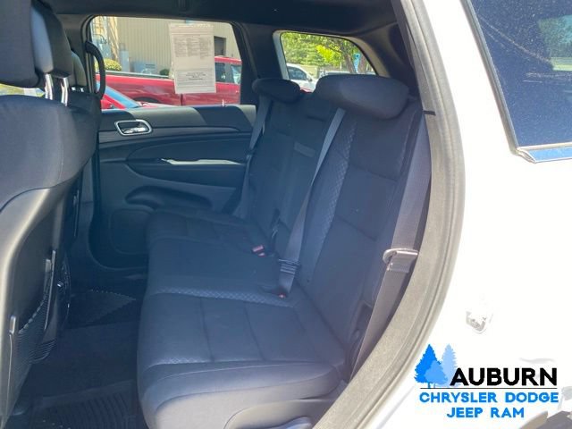Used 2022 Jeep Grand Cherokee Laredo E AWD/4WD image 26