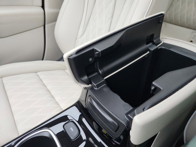 Used 2023 Buick Envision Avenir image 50