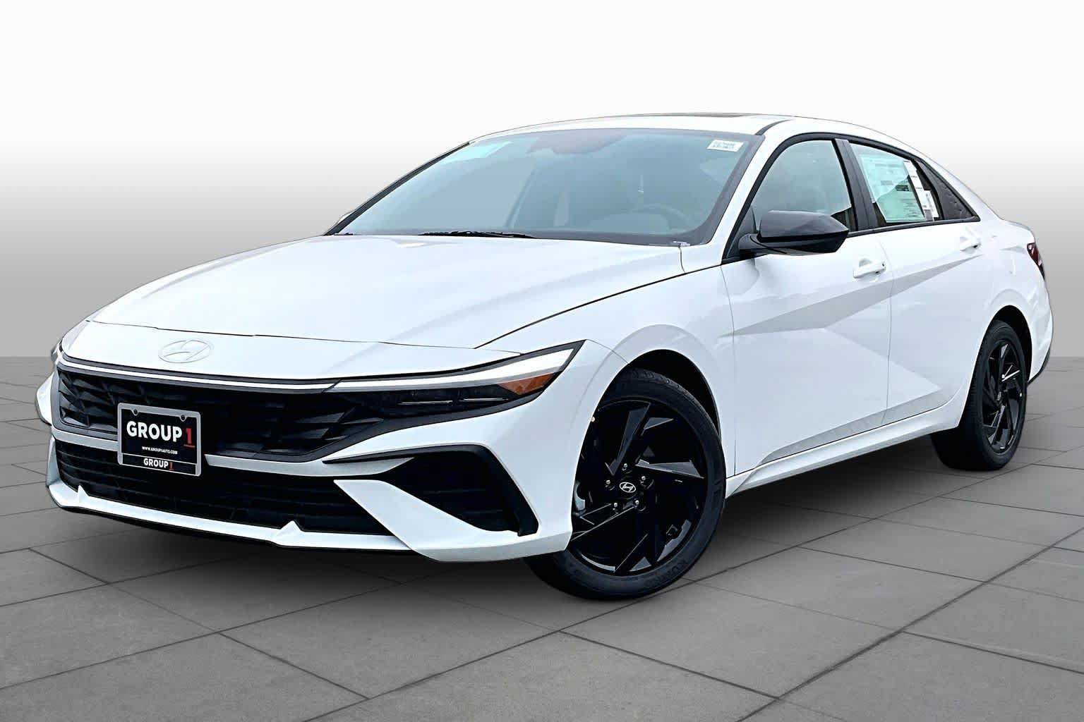 New 2026 Hyundai Elantra SEL Sport FWD image 1