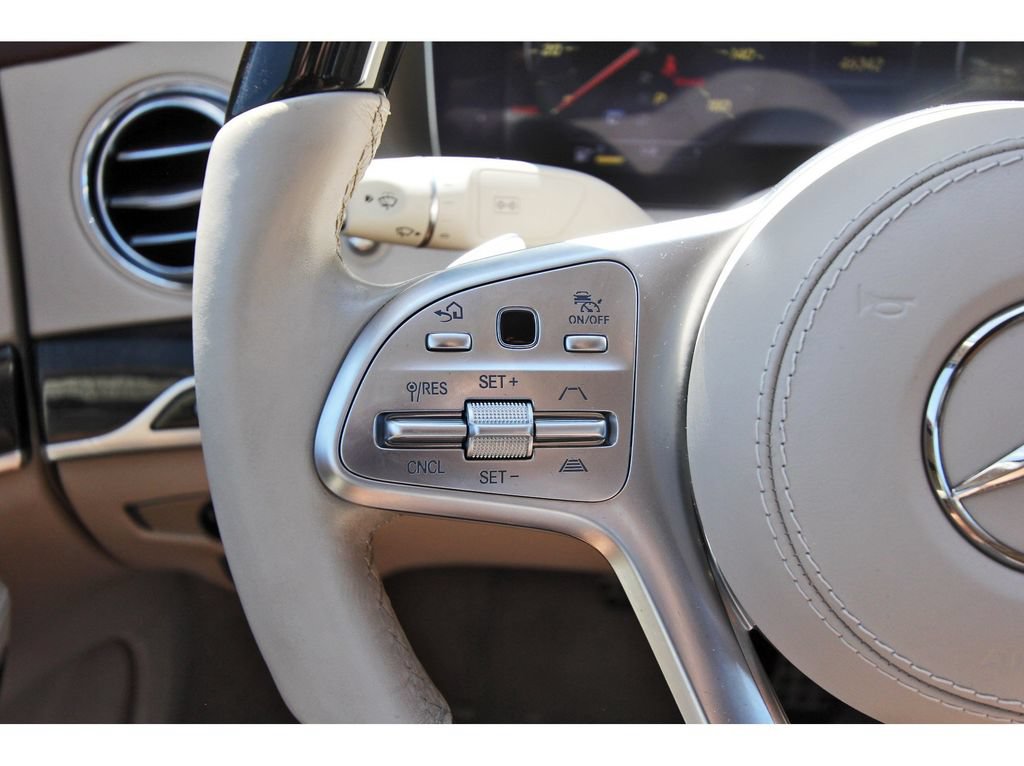Used 2019 Mercedes-Benz S 560 Sedan image 18