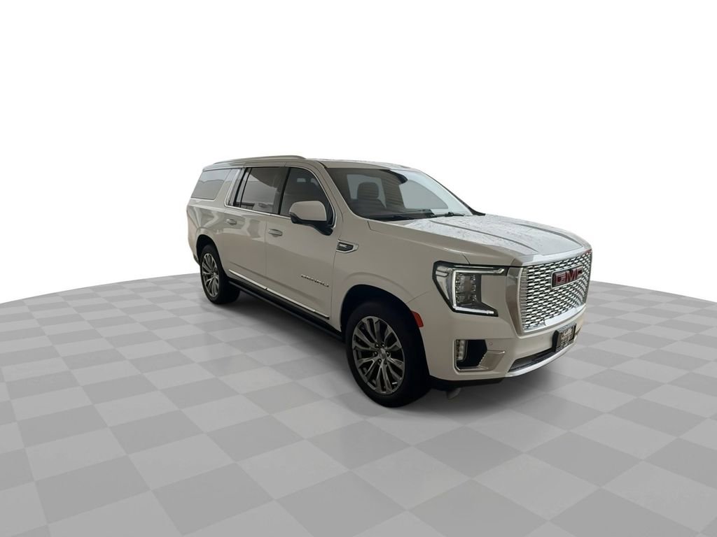 Certified 2022 GMC Yukon XL Denali w/ Denali Premium Package image 2