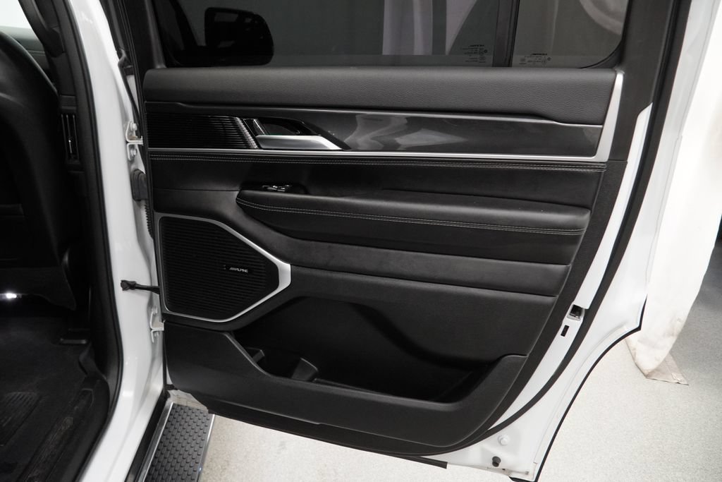 Certified 2023 Jeep Wagoneer 4WD w/ Premium Group I image 44